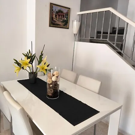 بيت للعطل In Balcones-